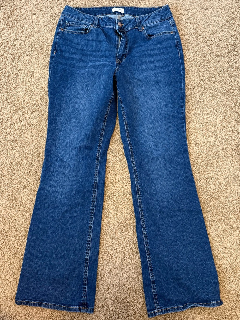 Women’s Bootcut Jeans in Dark Blue - Classic Everyday Denim